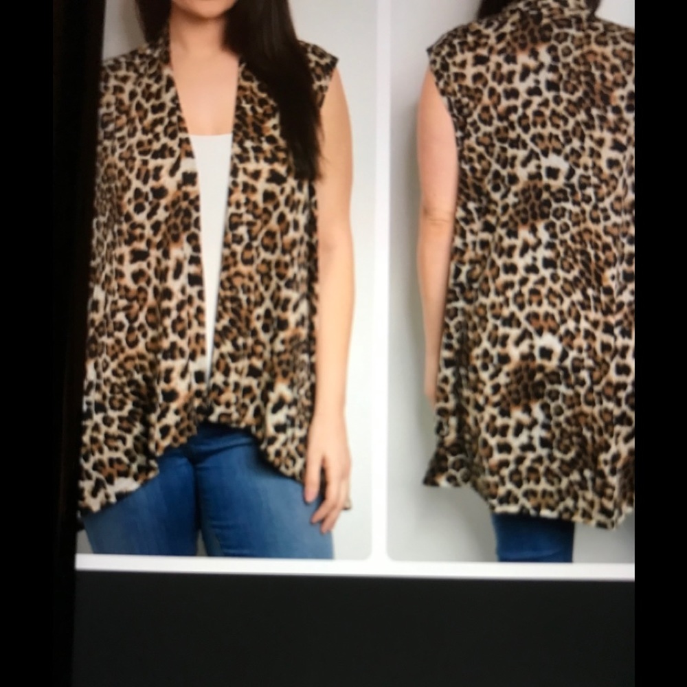 It’s-a-girl-thing animal print vest